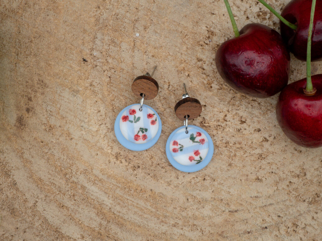 Handbemalte Ohrringe mit Kirsch Print